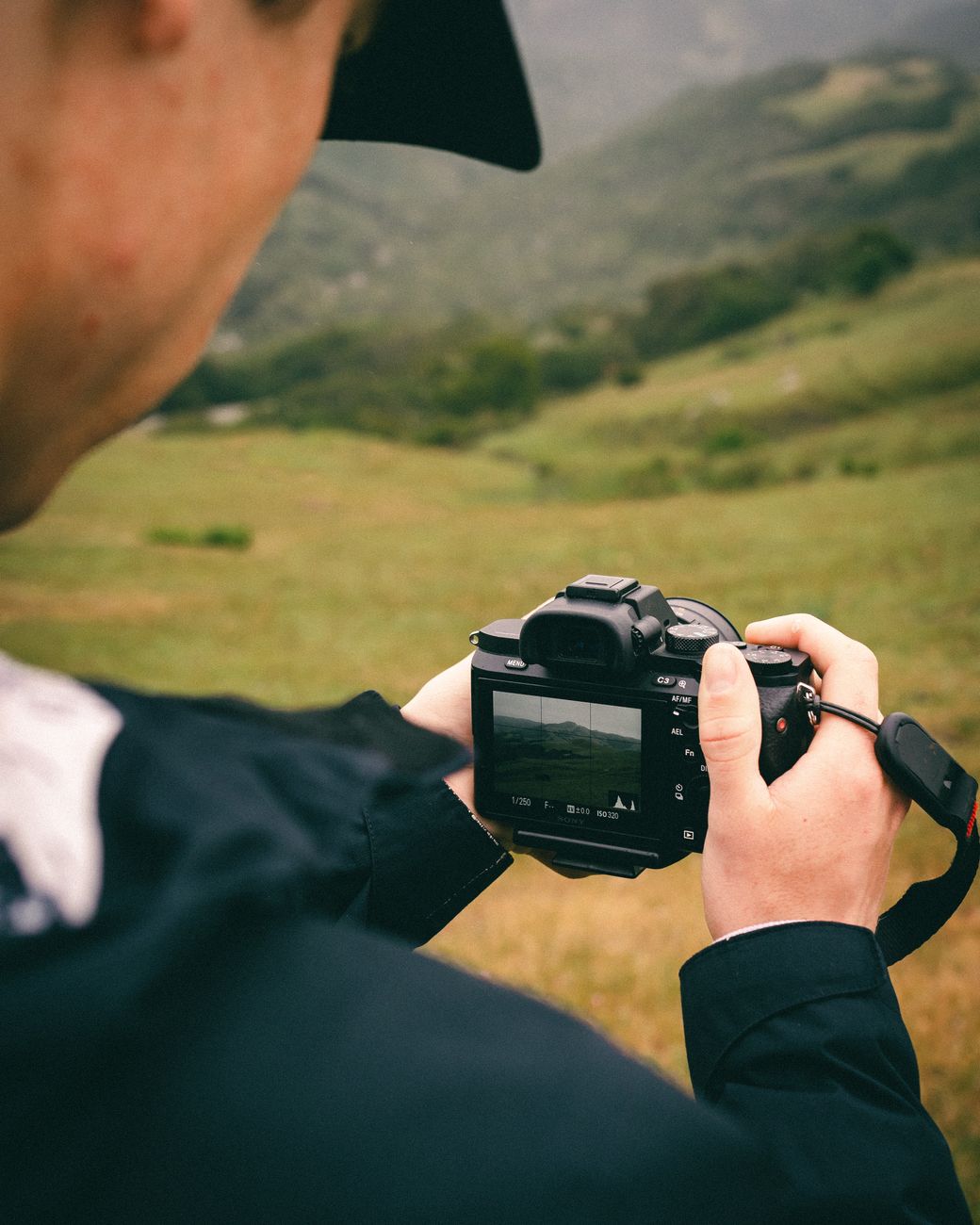 Trabajo de campo fotográfico en sitio arqueológico