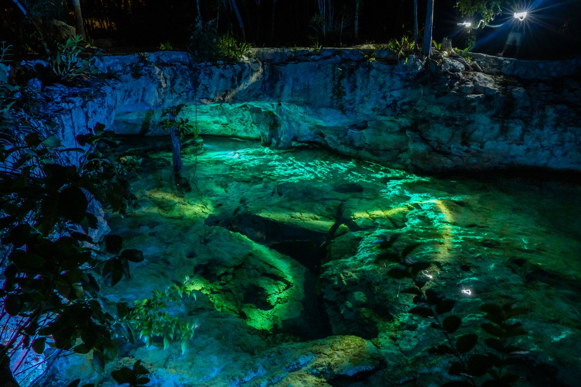 Cenote sagrado en la península de Yucatán